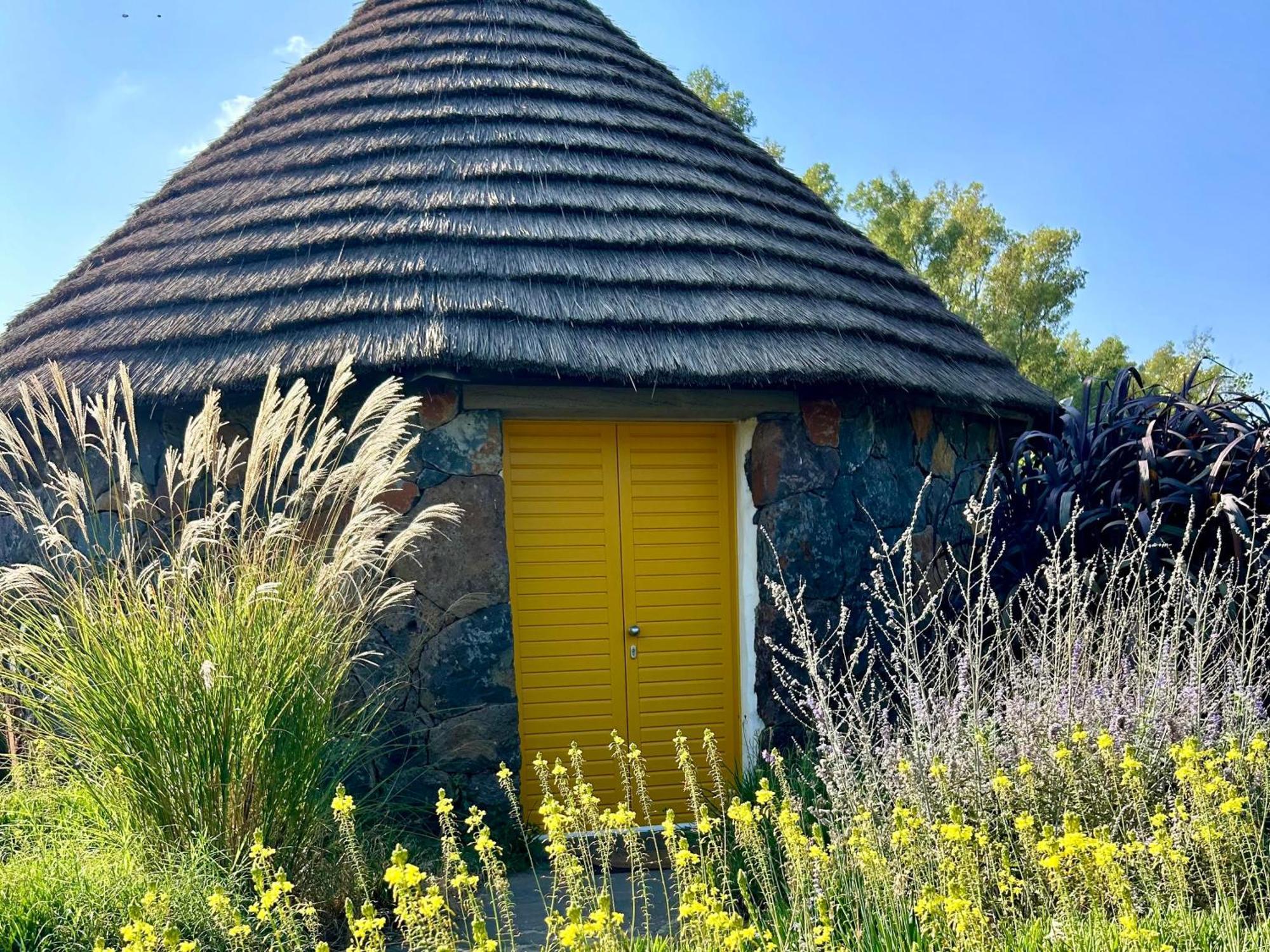 Is Cheas Wine Farm Boutique Hotel San Vero Milis 외부 사진